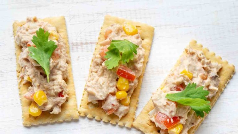 Tuna and Crackers